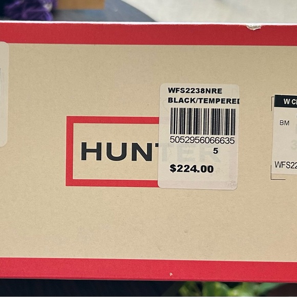 Rain boots size 5 - Picture 3 of 3